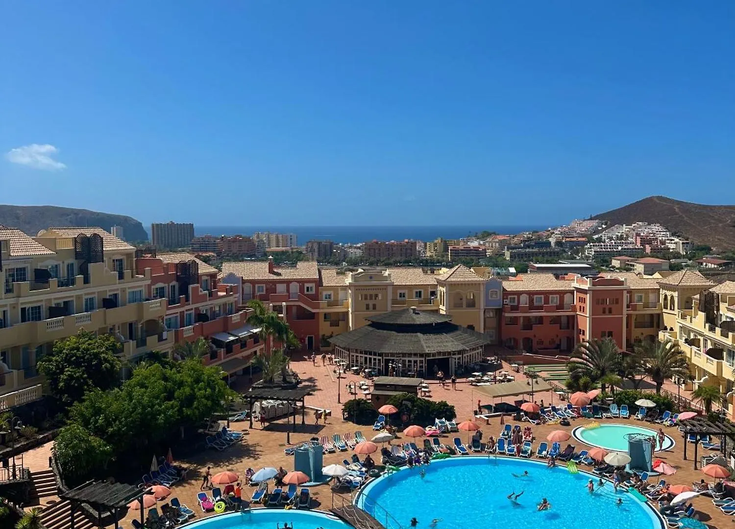 Sunset Apartment 3 & Heated Pool لوس كريستيانوس