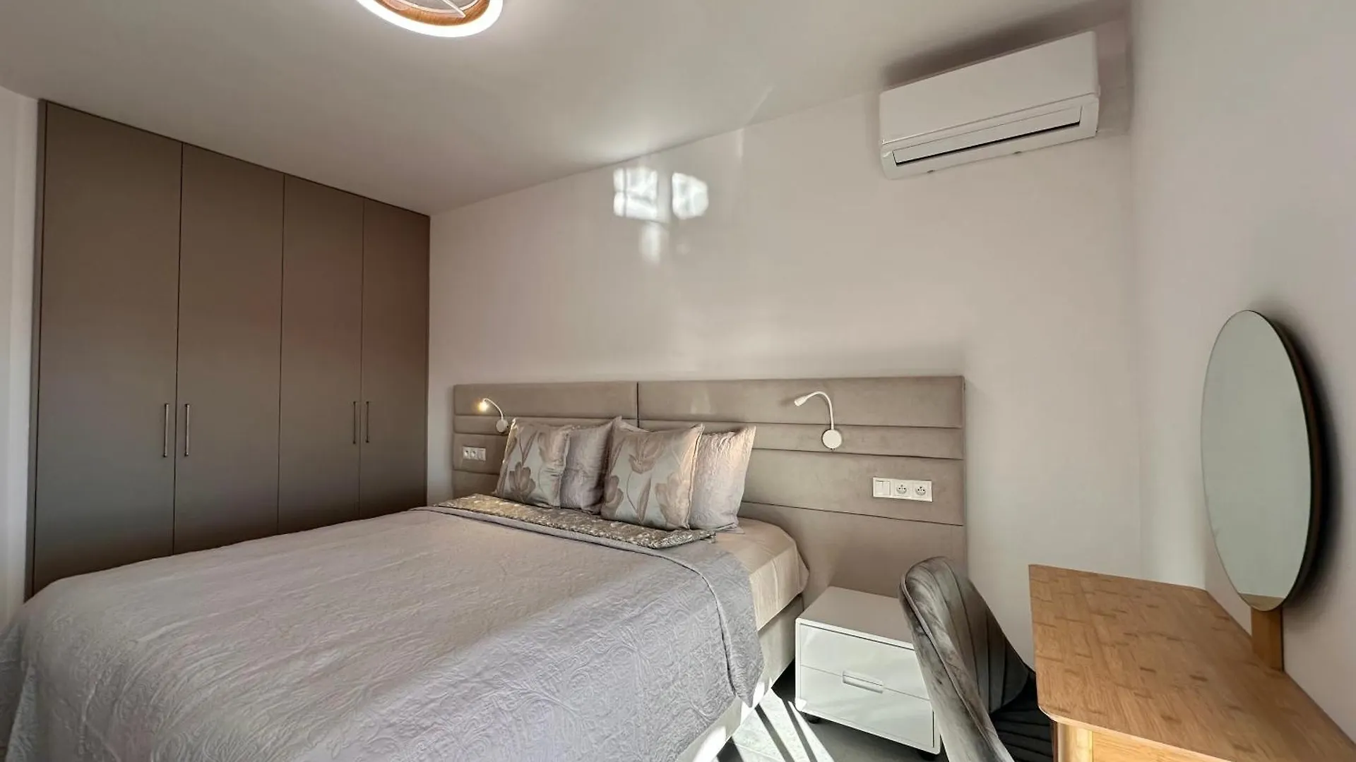 Sunset Apartment 3 & Heated Pool لوس كريستيانوس إسبانيا